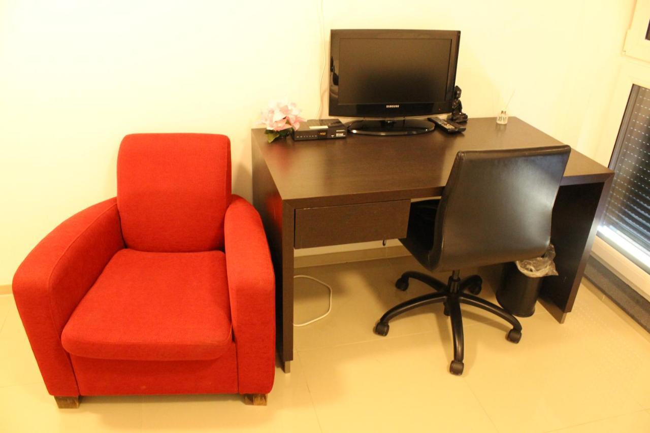 Lovely Studio West - Neues Momomotel * Köln