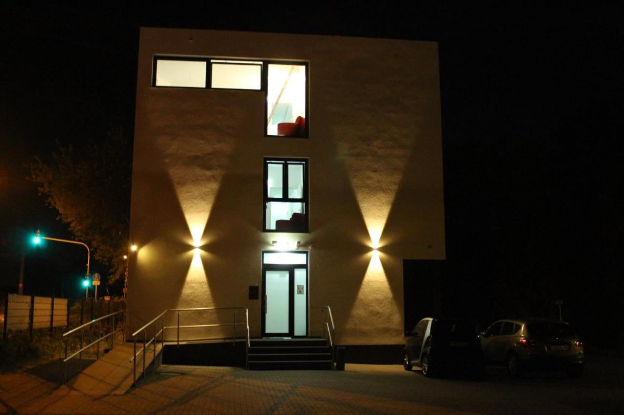 Lovely Studio West - Neues Momomotel Köln